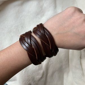 Leather bracelet
